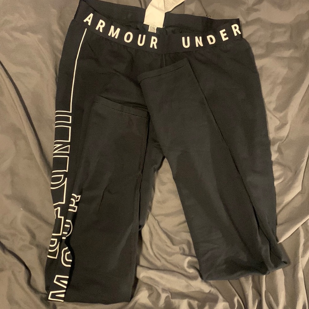 UNDER ARMOUR LEGGINGS